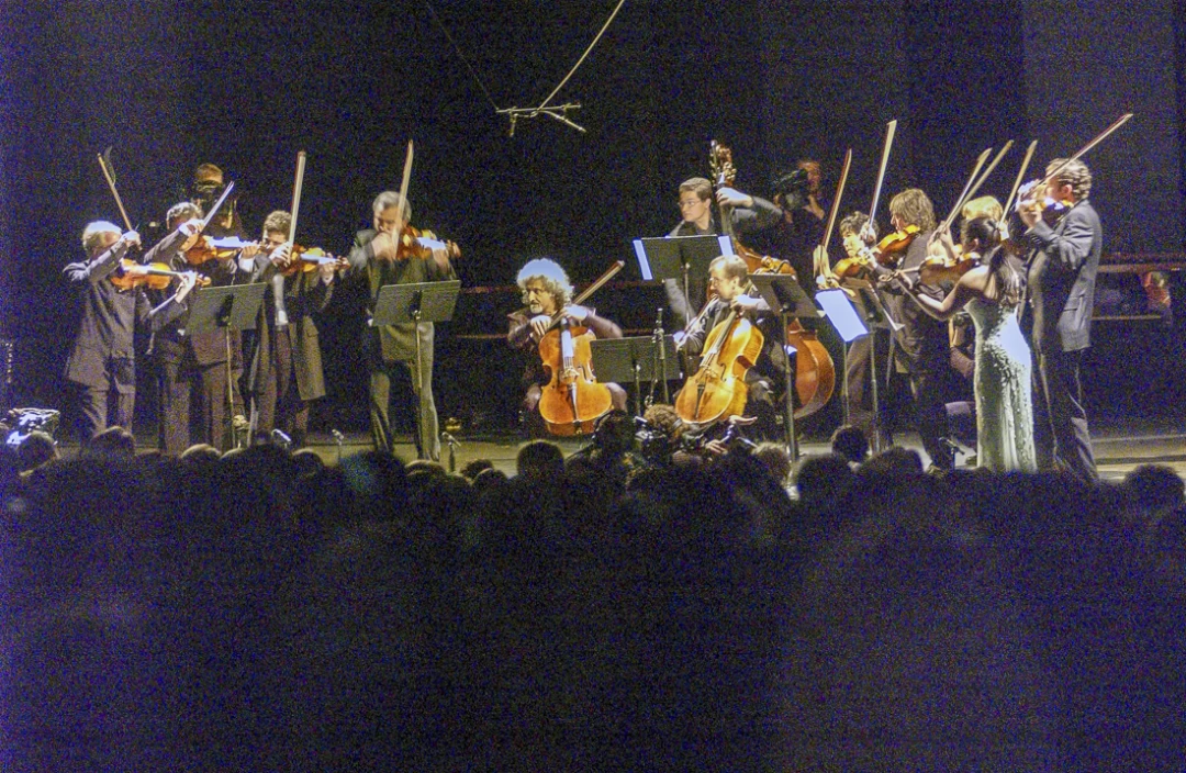 Birthday-Extravaganza_Strings-corr