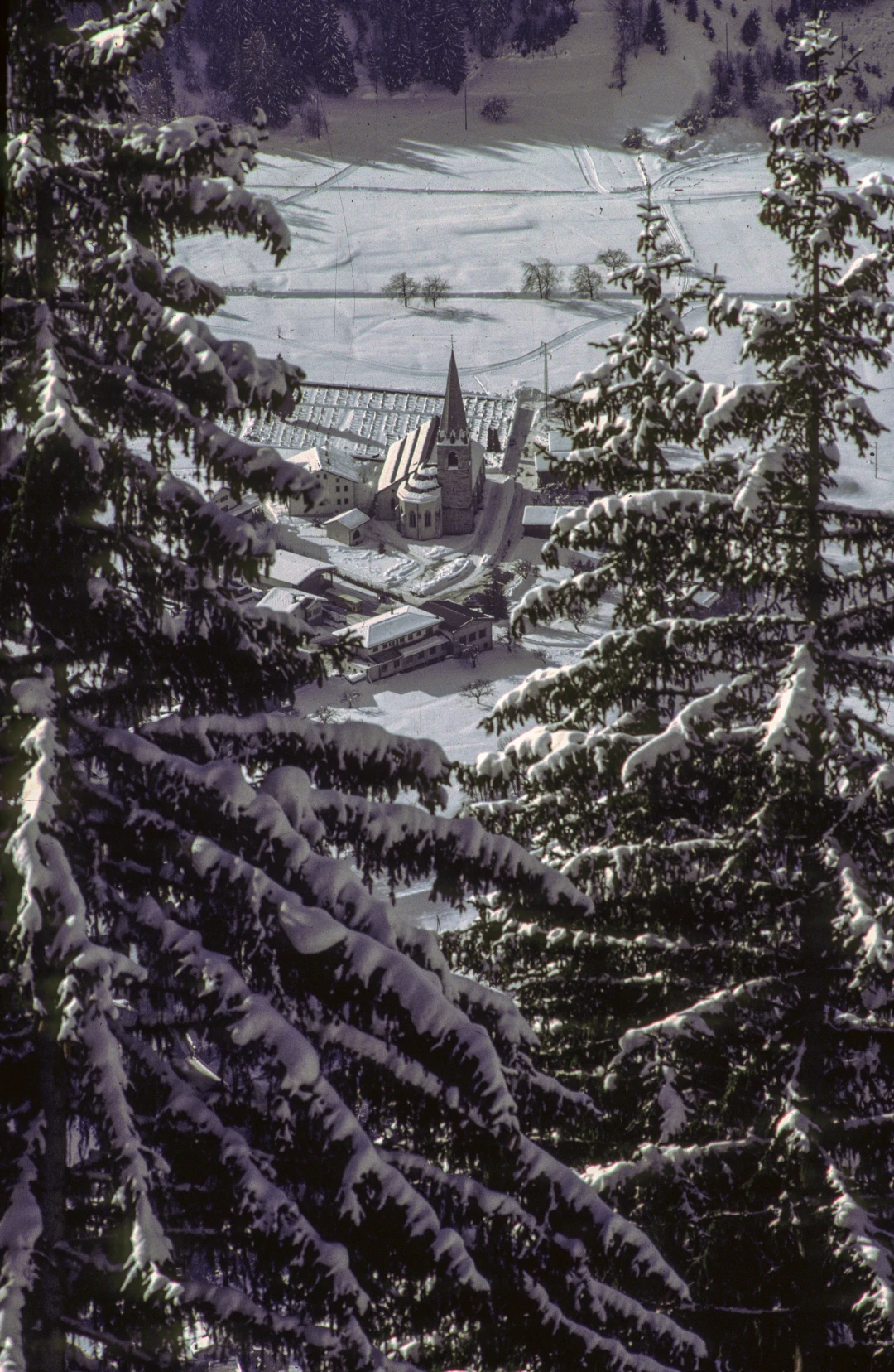Church_la-Chable_Switzerland01-14