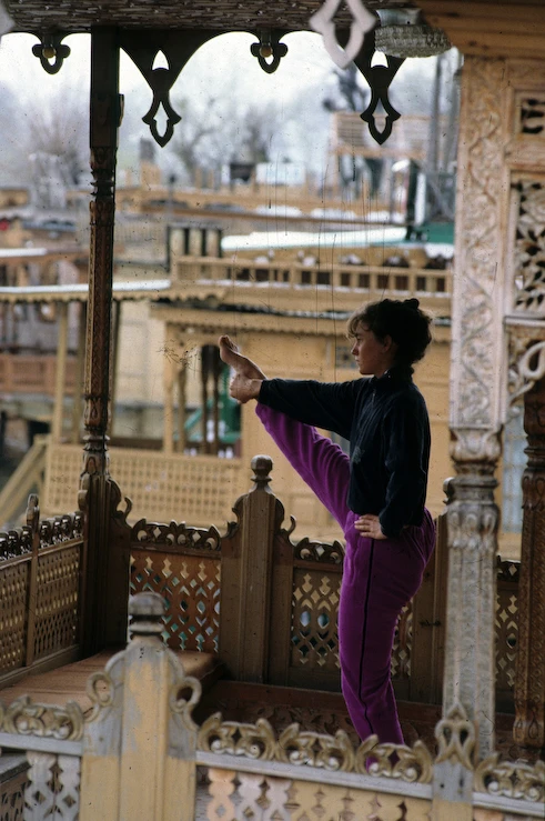 Dal-Lake_Kashmir_Lisa-Nicholas