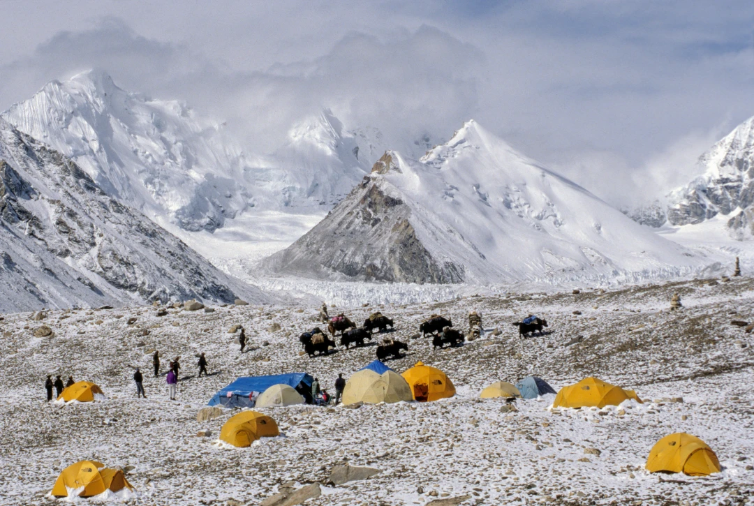 Everest96_Rombok-Base-Camp24-7