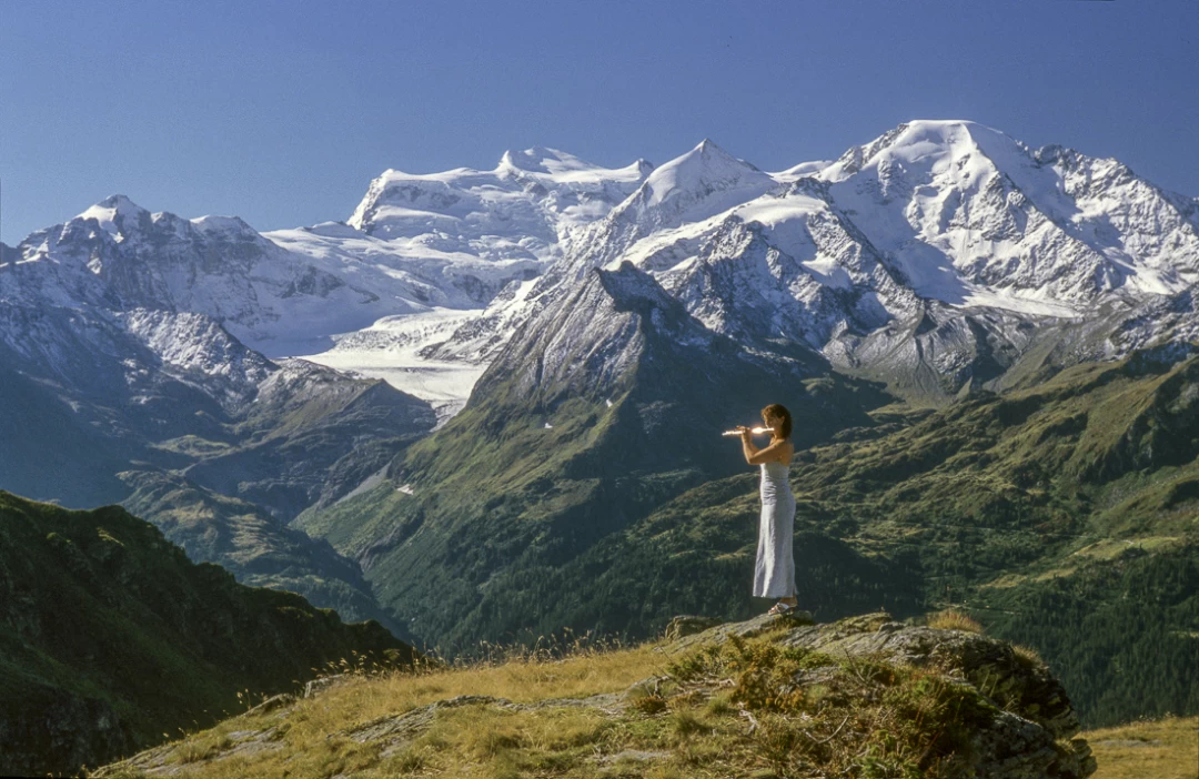 Music & Mountains-31