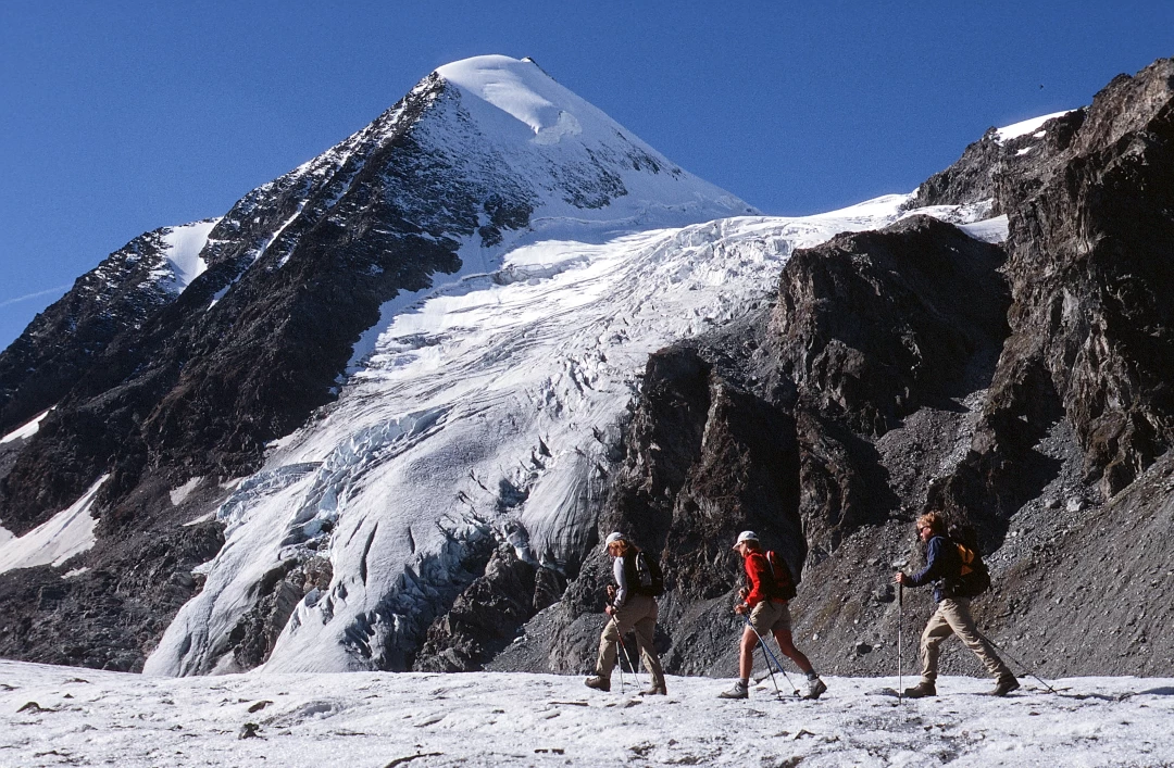 Tour des Combin Cbn. de Pananciere Glacier de Corbassiere Grand Combin55