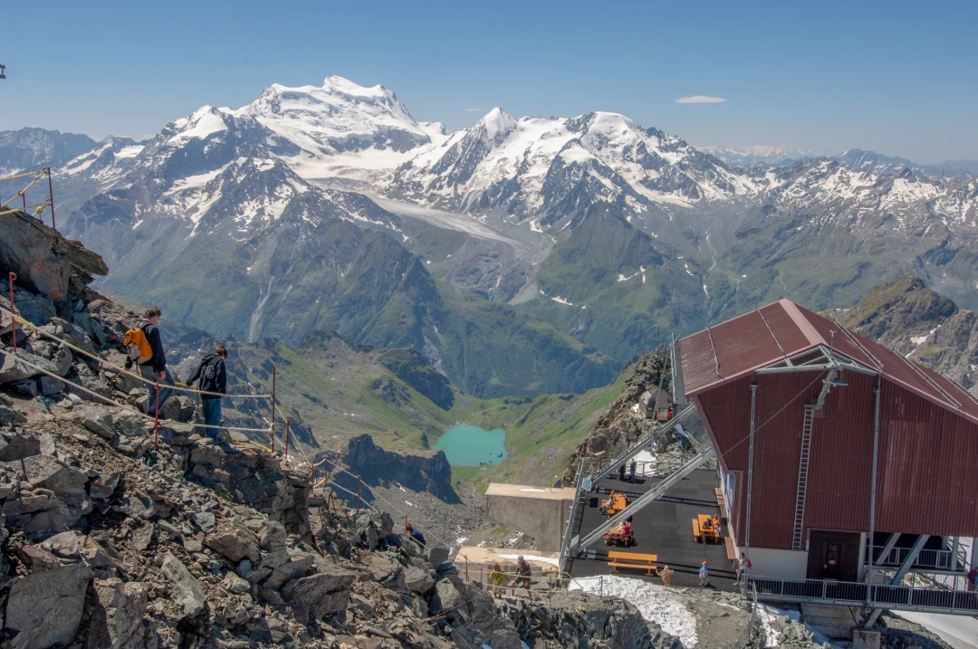 Verbier Spring Summer 2010 -30-1007-18